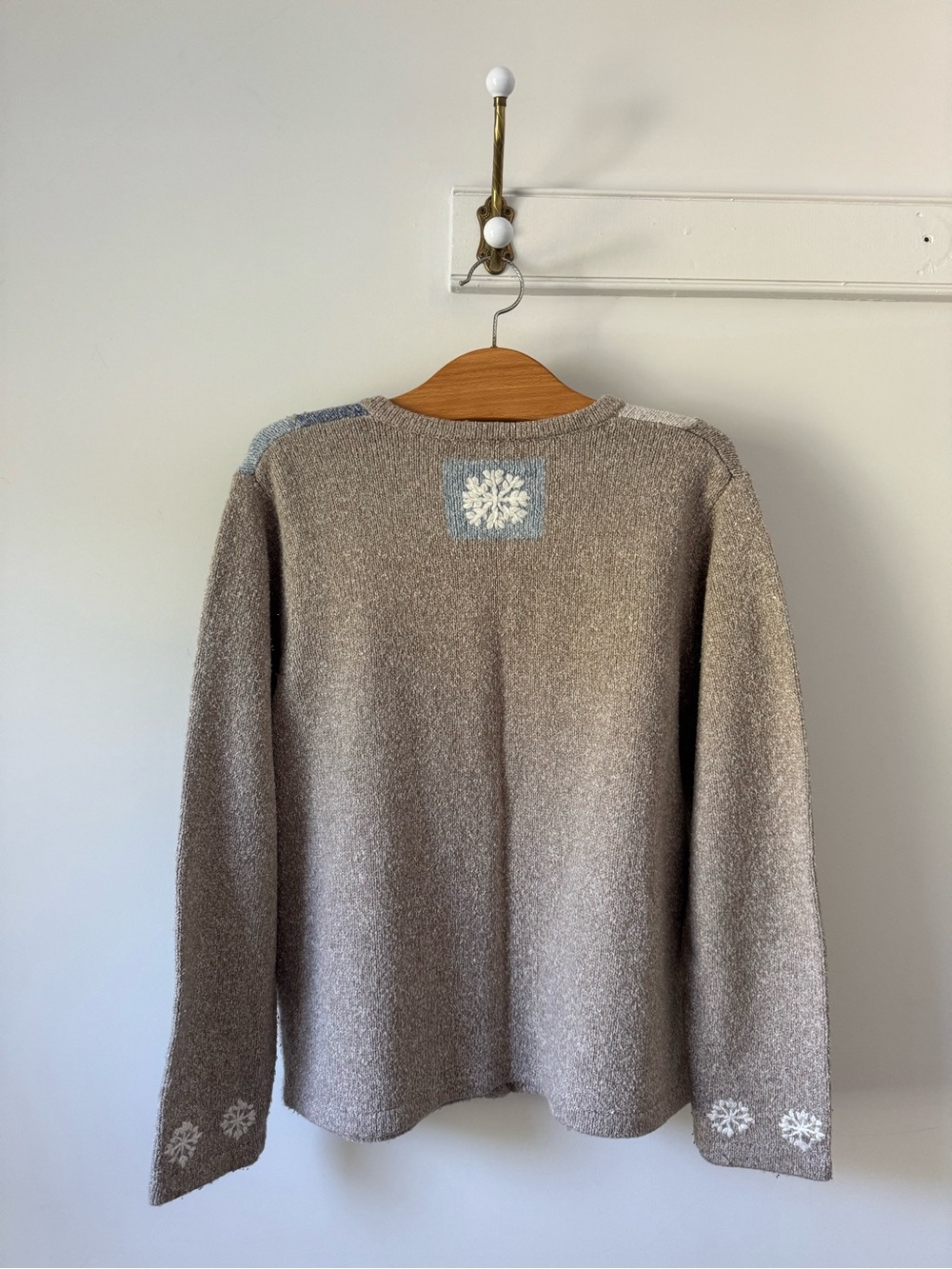 Cottagecore Cotton Blend Snowflake Knit Cardigan - Hand Embroidered - Picture 2 of 3